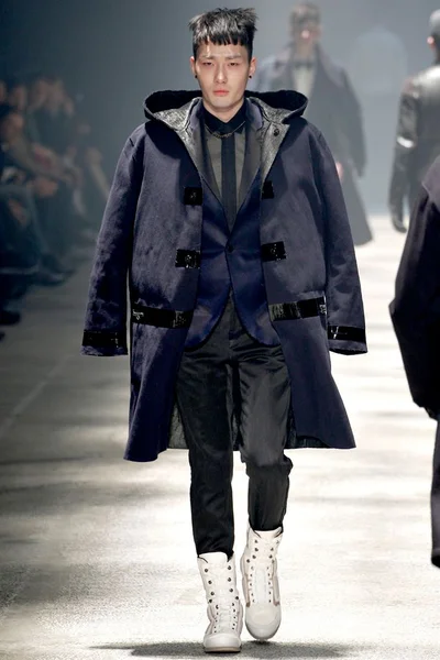 Look 37